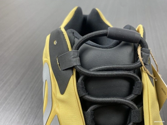 MNVN Boost Flux' GZ0717 Yeezy 'Honey 700 0809